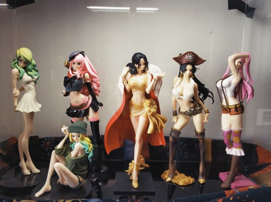 Flag Diamond Ship 海贼王 	佩罗娜 Code:B