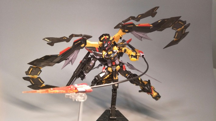 RG 1/144 异端高达金色机天米娜