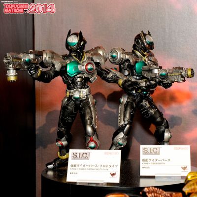 S.I.C. 假面骑士欧斯／ＯＯＯ 假面骑士バース 