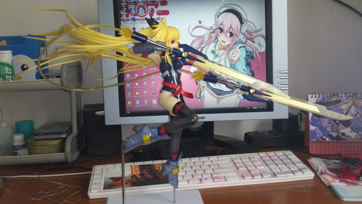 魔法少女奈叶StrikerS 	菲特·泰斯塔罗沙 Shin Sonic Form