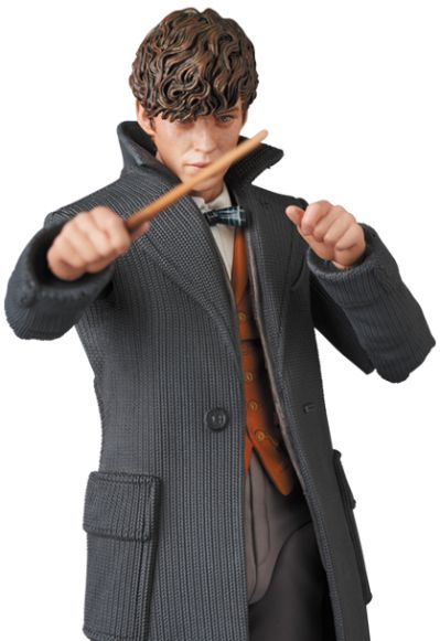 MAFEX (No.097) 神奇动物：格林德沃之罪 纽特·斯卡曼德