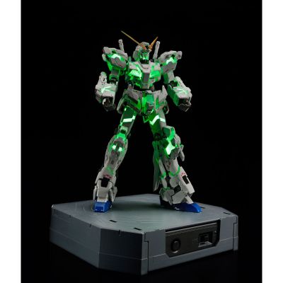 RG 1/144  高达基地专属商品 RX-0 独角兽高达（毁灭模式）TWC版（发光固态塑像）