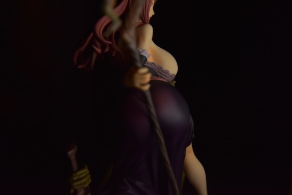 ExcellentModel 龙之皇冠 女巫