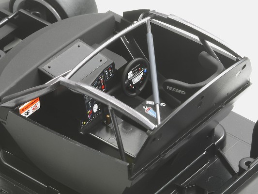 24293 1/24 雷克萨斯 OPEN INTERFACE TOM'S SC430 2006