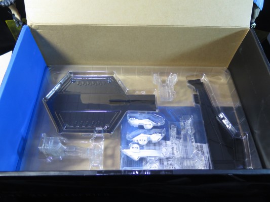 DX超合金 剧场版超时空要塞Δ 激情的Walküre VF-31F 齐格菲（疾风·因梅尔曼／梅萨·伊雷菲尔特搭乘机）