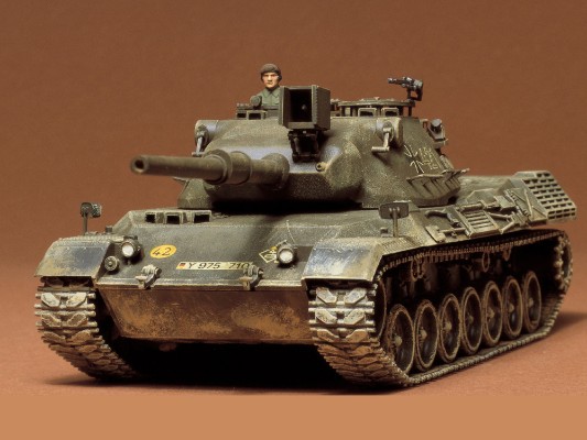 35064 1/35 联邦德国 豹式 主战坦克