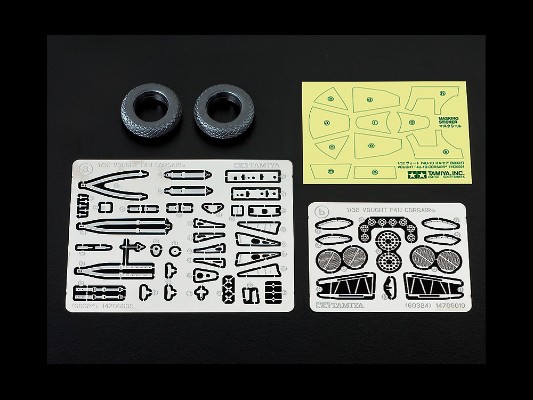 60327 1/32 美国 沃特 F4U-1D 海盗 舰载战斗机