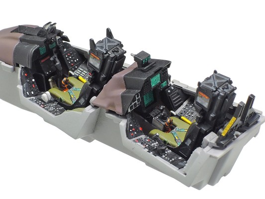 61118 1/48 格鲁门F-14D 雄猫