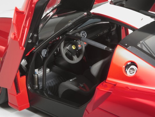 24292 1/24 法拉利 恩佐 FXX