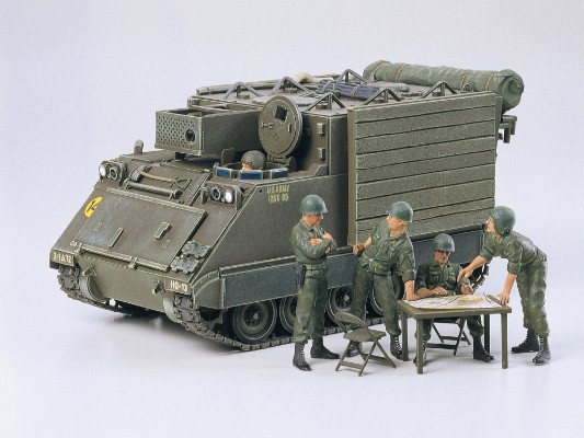 35071 1/35 美国 M577 装甲指挥车