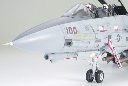 60313 1/32 F-14A 雄猫 “黑骑士”