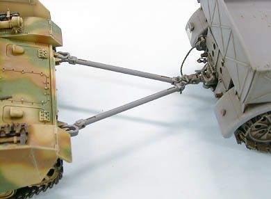 35239 1/35 德国 18吨 重型半履带开车 FAMO