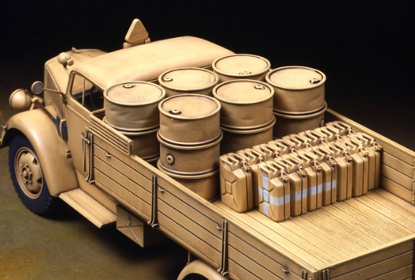 35291 1/35 德国 3吨 4×2 货运卡车 