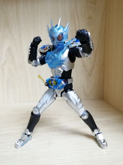 S.H.Figuarts 假面骑士创骑 假面骑士克罗兹 巨龙形态