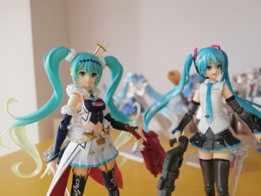 figma VOCALOID 初音未来 V4X