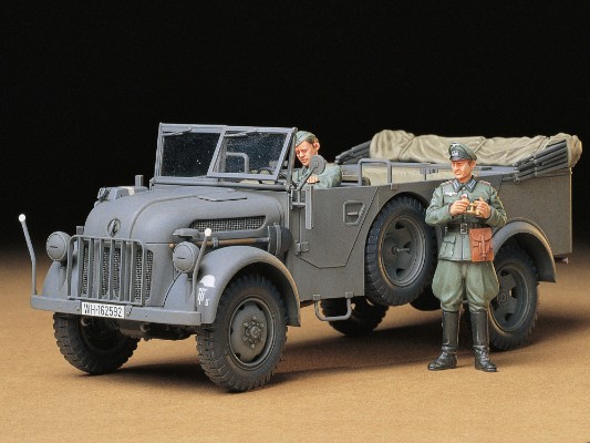 35225 1/35 德国大型军用车 1500A/01
