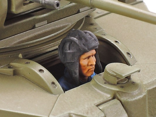 35355 1/35 马蒂达尔步兵坦克 Mk.III/IV “苏军涂装”