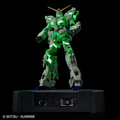 RG 1/144  高达基地专属商品 RX-0 独角兽高达（毁灭模式）TWC版（发光固态塑像）