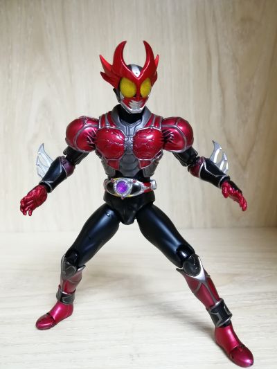 S.H.Figuarts 假面骑士亚极陀 燃烧形态