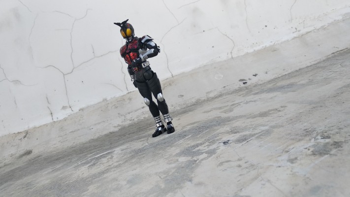 S.H.Figuarts（真骨雕制法）   假面骑士黑暗甲斗王