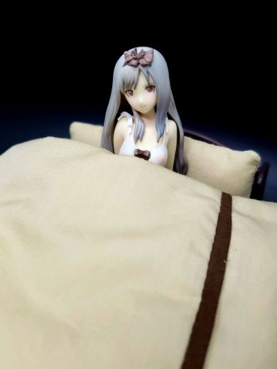 夜伽之国的亚璃子