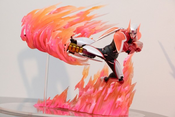 Figuarts ZERO Tiger & Bunny 巴纳比・布鲁克斯・Jr 战斗风格