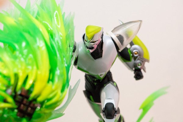 Figuarts ZERO Tiger & Bunny 镝木·T·虎彻 战斗风格