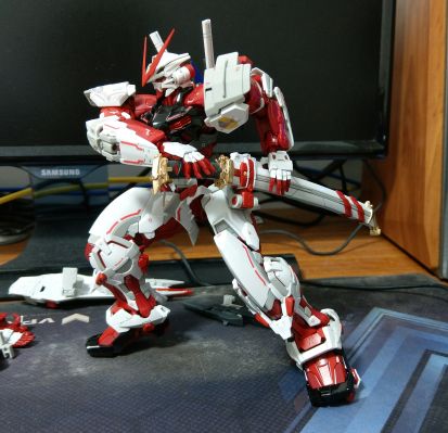 HIRM   机动战士高达SEED ASTRAY 异端高达红色机