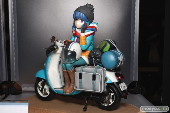 	摇曳露营△ 志摩凛