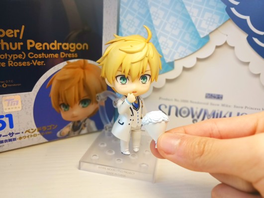 粘土人#1051 Fate / Grand Order 	亚瑟・潘德拉贡 灵衣开放-白玫瑰-