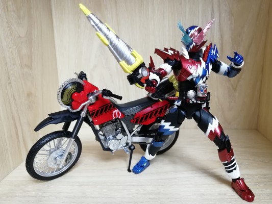 S.H.Figuarts 假面骑士：创骑 创骑机车&零件组合套装