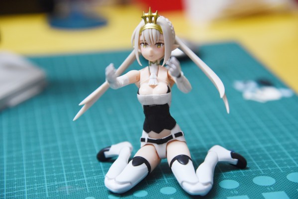 女神装置 武装神姬 猎兵型 雪绒花