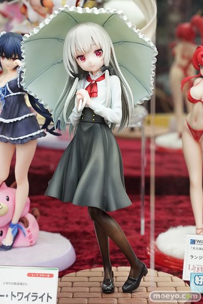 隔壁的吸血鬼美眉 索菲·特瓦伊莱特