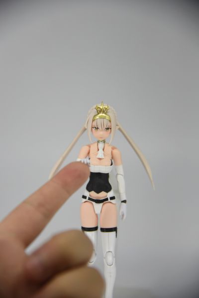 女神装置 武装神姬 猎兵型 雪绒花