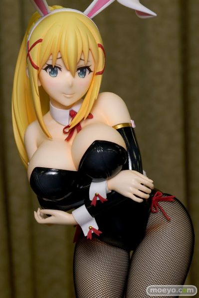 B-style 	为美好的世界献上祝福！ 达斯提尼斯·福特·拉拉蒂娜