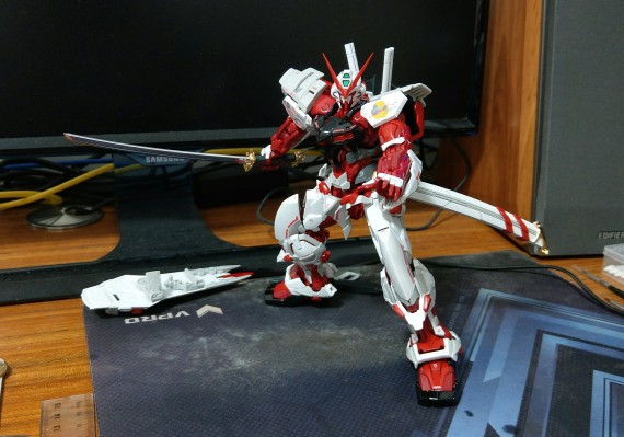 HIRM   机动战士高达SEED ASTRAY 异端高达红色机