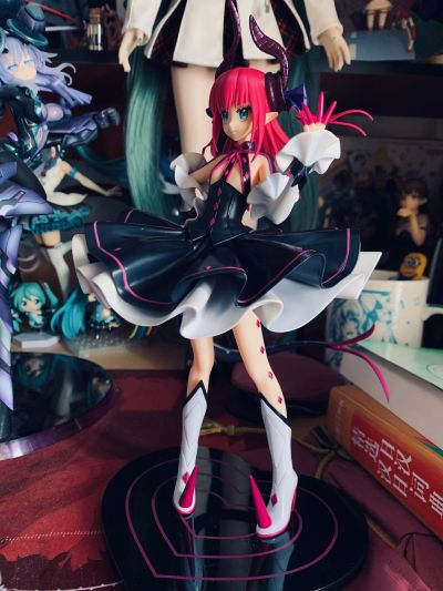 Fate / Grand Order 	伊丽莎白·巴托里伯爵夫人