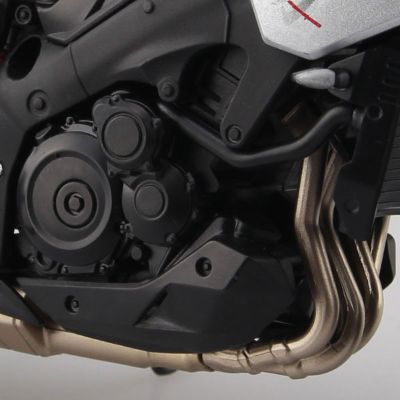 1/12完成品 摩托车SUZUKI GSX-S1000S KATANA金属神秘银