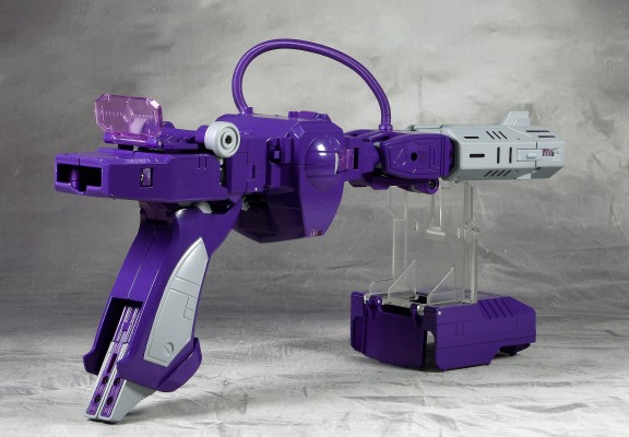 变形金刚大师级 MP-29 防卫参谋震荡波