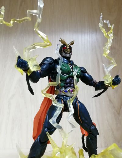S.H.Figuarts 异类亚极陀