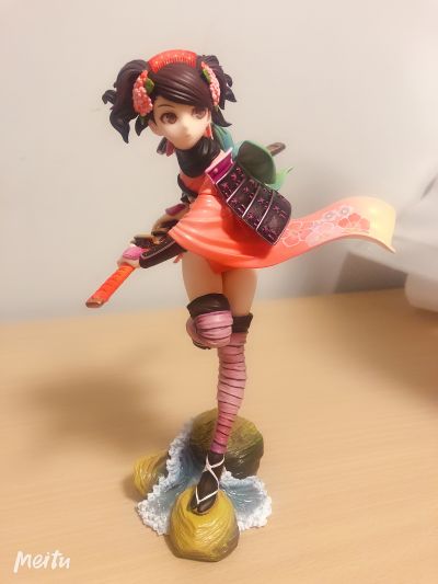 朧村正 绀菊