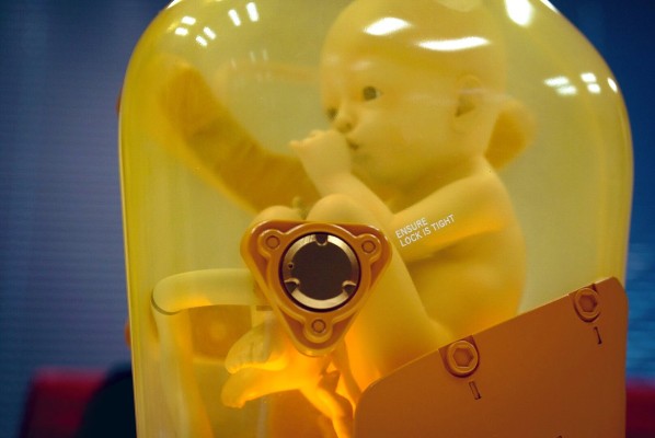 死亡搁浅 育婴仓