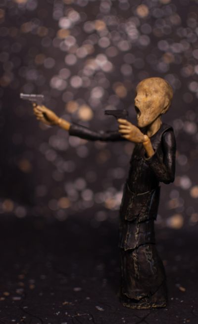 figma#SP-086 桌上美术馆 呐喊