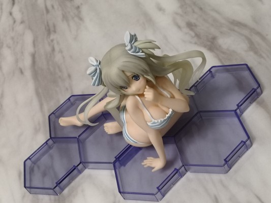 4-Leaves 黑之宣告 丽姿