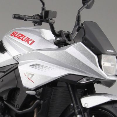 1/12完成品 摩托车SUZUKI GSX-S1000S KATANA金属神秘银