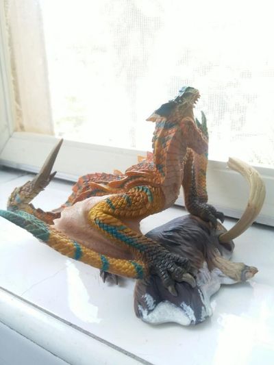 怪兽模型雕像 怪物猎人 轰龙