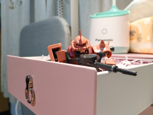 RG 1/144 MS-06S  夏亚专用扎古