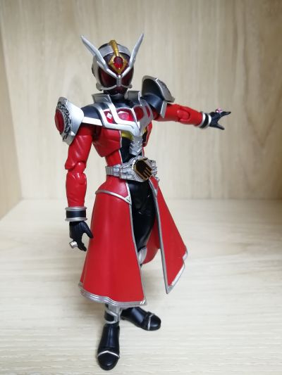 S.H.Figuarts 假面骑士巫骑 火焰魔龙形态