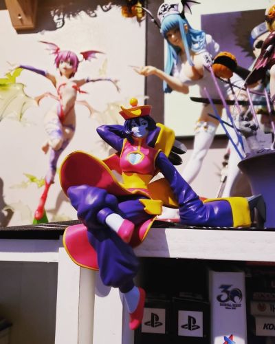 压泡面手办 吸血鬼 雷雷 