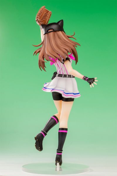 八月的棒球甜心  宇喜多茜